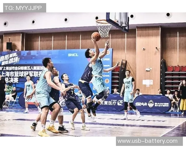 重庆篮球队以53分领跑杯赛积分榜展现强劲实力和夺冠希望